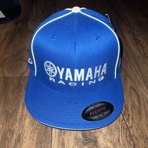 NWT Men’s Flex Fit Yamaha Racing Hat Size S/M.